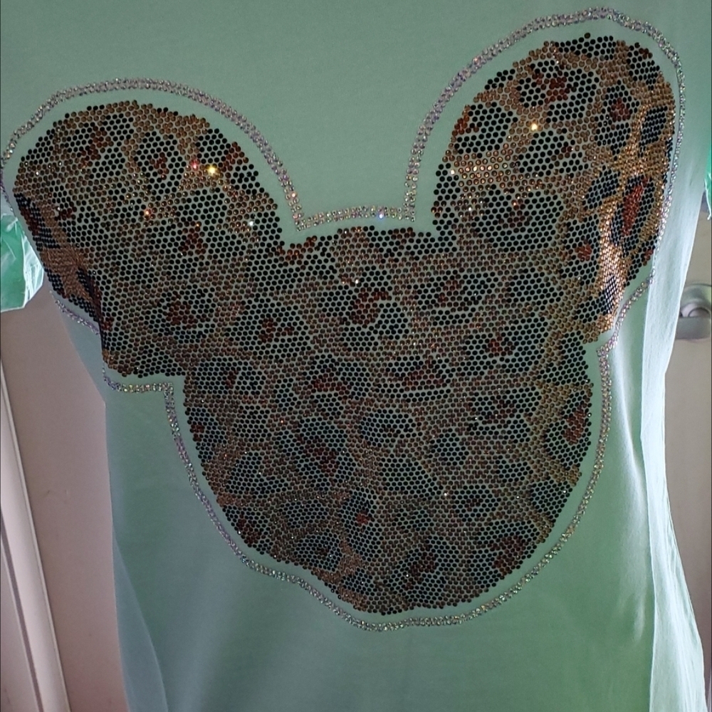 Hey Mickey, you so fine! Turquise Sequin Minnie Mouse T-Shirt size S/M